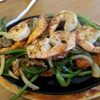 El Huarache - Fajitas el Huarache. SIZZLING GOOD! - Mexican Near Me - Holland, Michigan El Huarache - Fajitas el Huarache. SIZZLING GOOD! - Mexican Near Me - Holland, Michigan