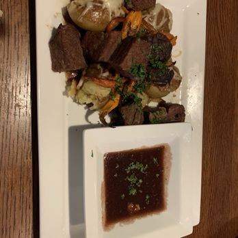 Rodney's Restaurant - Braised short rib - American Near Me - Irwin, Pennsylvania Rodney's Restaurant - Braised short rib - American Near Me - Irwin, Pennsylvania