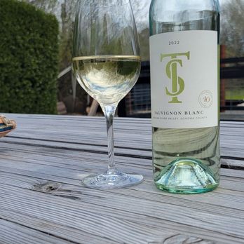 Taft Street Winery - Wine Tasting Room Near Me - Sebastopol, California Taft Street Winery - Wine Tasting Room Near Me - Sebastopol, California