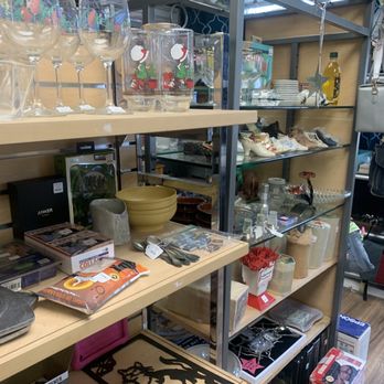 Catch My Thrift - Glass - Thrift Stores Near Me - Havertown, Pennsylvania Catch My Thrift - Glass - Thrift Stores Near Me - Havertown, Pennsylvania