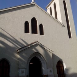 Parroquia Nuestra Señora de los Ángeles - El sector ha cambiado mucho, pero esta iglesia se mantiene tal cual