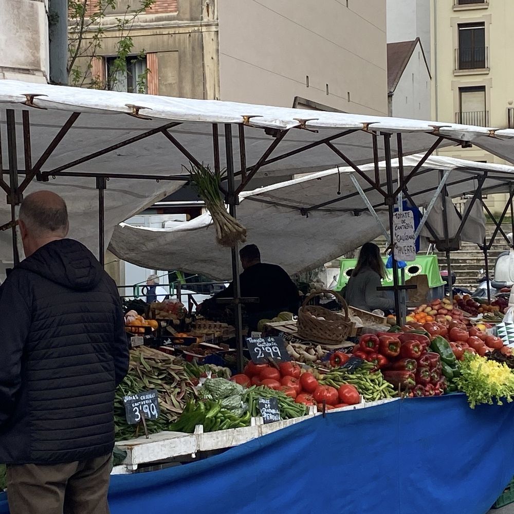 Mercado de la Esperanza - Farmers Market Near Me - Santander, S