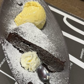 Frankie's Bar - Chef's special chocolate cake - Pizza Near Me - Sorrento, NA Frankie's Bar - Chef's special chocolate cake - Pizza Near Me - Sorrento, NA