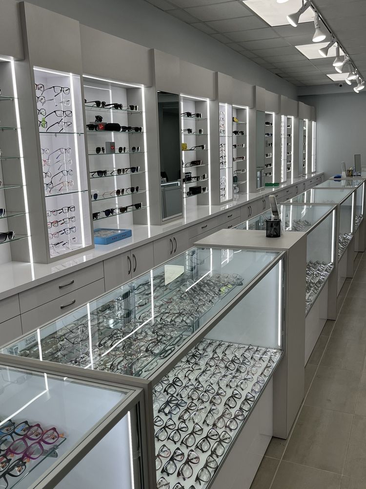 DYNAMIC OPTICAL Updated September 2024 37 Graham Ave, Brooklyn, New