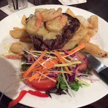 Palm Beach Hotel - Hotels Near Me - Palm Beach, QLD