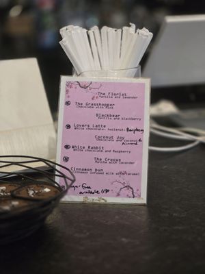 Crema & Vine by null