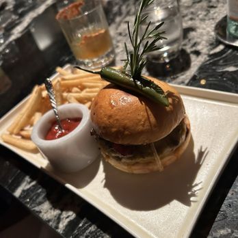RO Steakhouse - Burger - Steakhouses Near Me - Coral Gables, Florida RO Steakhouse - Burger - Steakhouses Near Me - Coral Gables, Florida