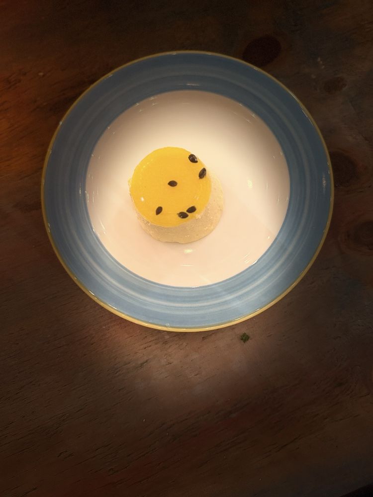 Pasta Y Pueblo District Logo