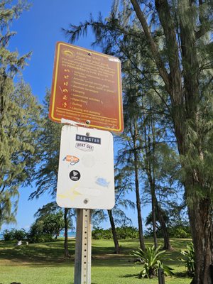 Kahana Bay Beach Park by null