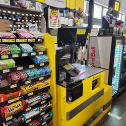 Dollar General - The perpetually empty register