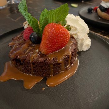 GRANVILLE - Brulee'd Banana Brownie - New American Near Me - Pasadena, California GRANVILLE - Brulee'd Banana Brownie - New American Near Me - Pasadena, California