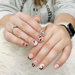 Dip manicure