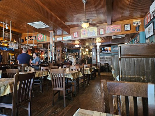 Alexander Michael's by null