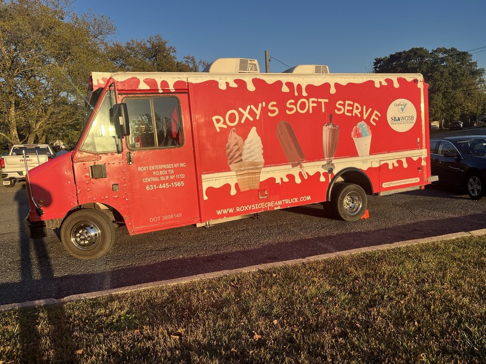 Roxy's Ice Cream Truck Logo