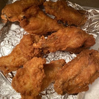 LC Imports - Wings were so good! - Pizza Near Me - La Canada, California