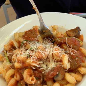 Piatti - Cavatappi - the sauce and sausage were a 2/5 - Italian Near Me - La Jolla, California