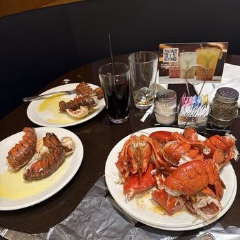 Serrano Buffet - Lobster Wednesdays Special - Buffets Near Me - Highland, California