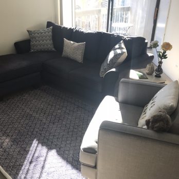 Asbury Plaza - Convertible unit - Apartments Near Me - Chicago, Illinois