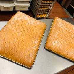 International Bakery - Semita Rellena