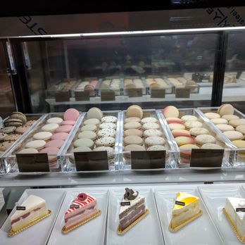 Tous Les Jours - Macaron selection. I got chocolate mint, chai, raspberry, pistachio, black sesame and green tea. - Coffee & Tea Near Me - Naperville, Illinois