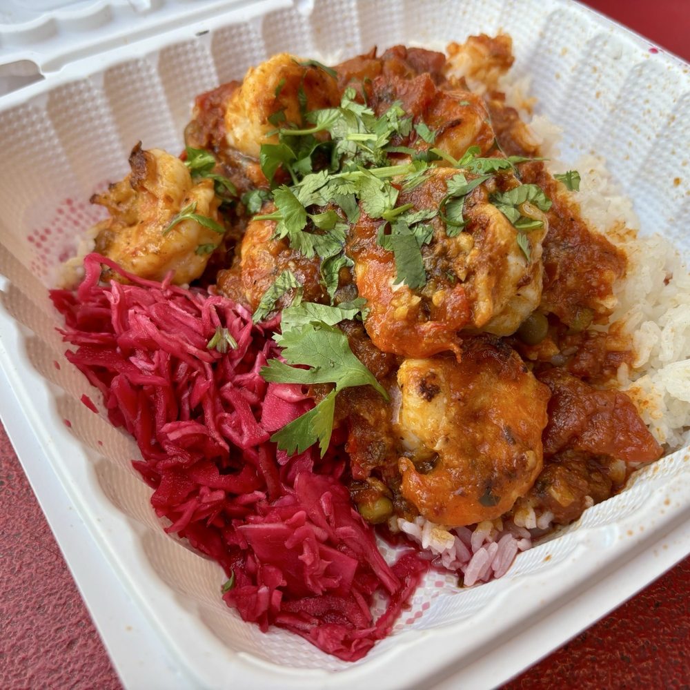 Un Bien - Seafood in Red Sauce - Caribbean Near Me - Seattle, Washington