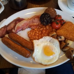Kingfisher's Kitchen - Full Irish breakfast at Kingfishers.  Yum!