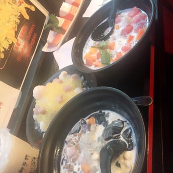 CT Sweet Kingdom - Lychee shaved ice white snow pearls - Desserts Near Me - Boston, Massachusetts