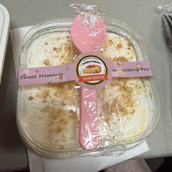 La Plaza Colorado - Banana pudding flavor Tres Leche cake made for vibe kitchen. - Pizza Near Me - Aurora, Colorado
