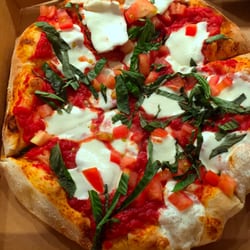 Neo Pizza- Annapolis - Specialty Margherita - over proofed crust