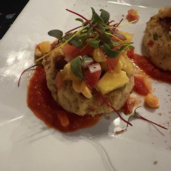 Magnolia Bend Grille - Crab cakes - Salad Near Me - Nesbit, Mississippi