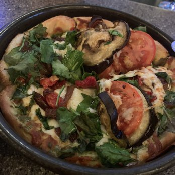 Uno Pizzeria & Grill - Pizza Near Me - Tabb, Virginia