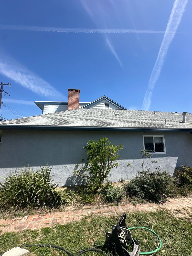 Slide of Modern Builders