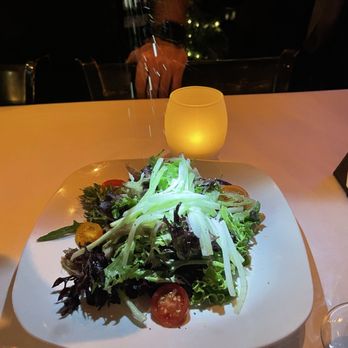 Drew's on Halsted - House Salad - Champagne Shallot Vinaigrette - American Near Me - Chicago, Illinois Drew's on Halsted - House Salad - Champagne Shallot Vinaigrette - American Near Me - Chicago, Illinois