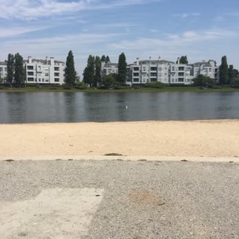 Lakeshore Park - It is sooooo hot today 08.16.15 - Parks Near Me - San Mateo, California