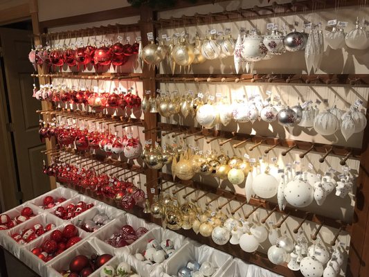 Käthe Wohlfahrt of America by null