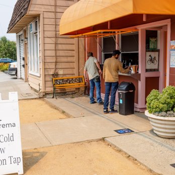 Papachay Peruvian Coffee - exterior - Coffee Roasteries Near Me - San Carlos, California