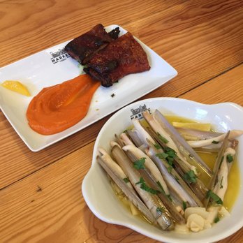 Time Out Market - Front: Razor Clams Back: ALEXANDRE SILVA (Confit Pork Belly and Rustic Potatoes) - Public Markets Near Me - Lisbon, 11