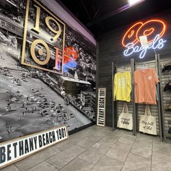 19dough1 - Retail & wall mural