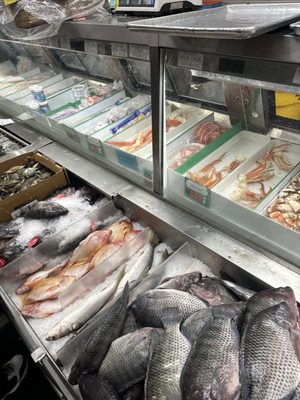 Dat Moi Market by null