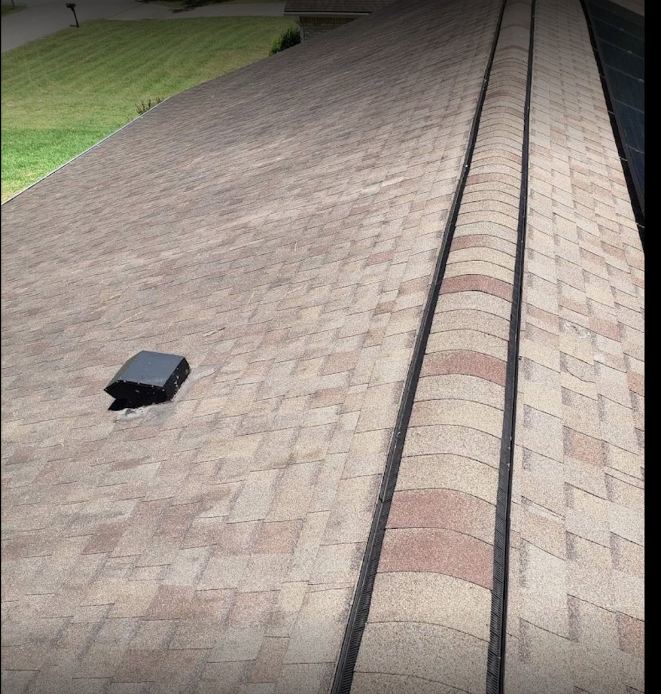 Slide of Supreme Roofing Solutions