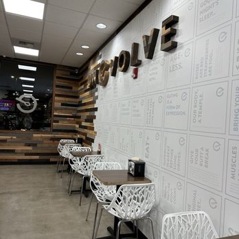everbowl - Inside seating - Acai Bowls Near Me - Reno, Nevada everbowl - Inside seating - Acai Bowls Near Me - Reno, Nevada