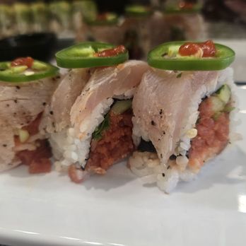 Sushi Bella - Albacore and spicy tuna - Sushi Bars Near Me - Desert Hot Springs, California Sushi Bella - Albacore and spicy tuna - Sushi Bars Near Me - Desert Hot Springs, California