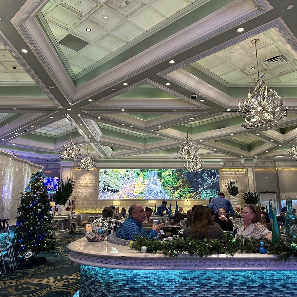 Oceano - Lovely decorations for the holidays. - Seafood Near Me - Reno, Nevada Oceano - Lovely decorations for the holidays. - Seafood Near Me - Reno, Nevada