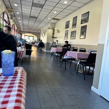The Galloping Hen - Breakfast & Brunch Near Me - Thousand Oaks, California