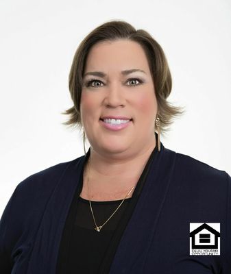 M Anita Clayton - Coldwell Banker West Shell