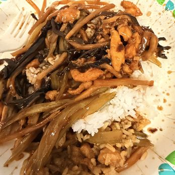 GuangDong Taste - Chicken w/Garlic Sauce and white rice - Cantonese Near Me - Virginia Beach, Virginia GuangDong Taste - Chicken w/Garlic Sauce and white rice - Cantonese Near Me - Virginia Beach, Virginia