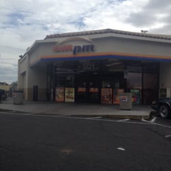 ampm - Store front