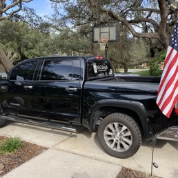 Put a leveling kit on this for me and did a great job