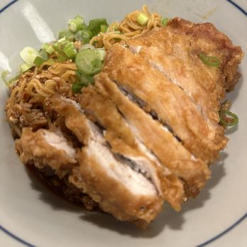 A Ma Chicken Rice - Spicy dry m Dried Noodles (Spicy) - Asian Fusion Near Me - Redmond, Washington
