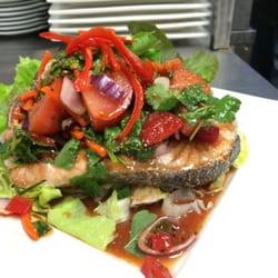 Siam Garden Thai Restaurant - Salmon salad